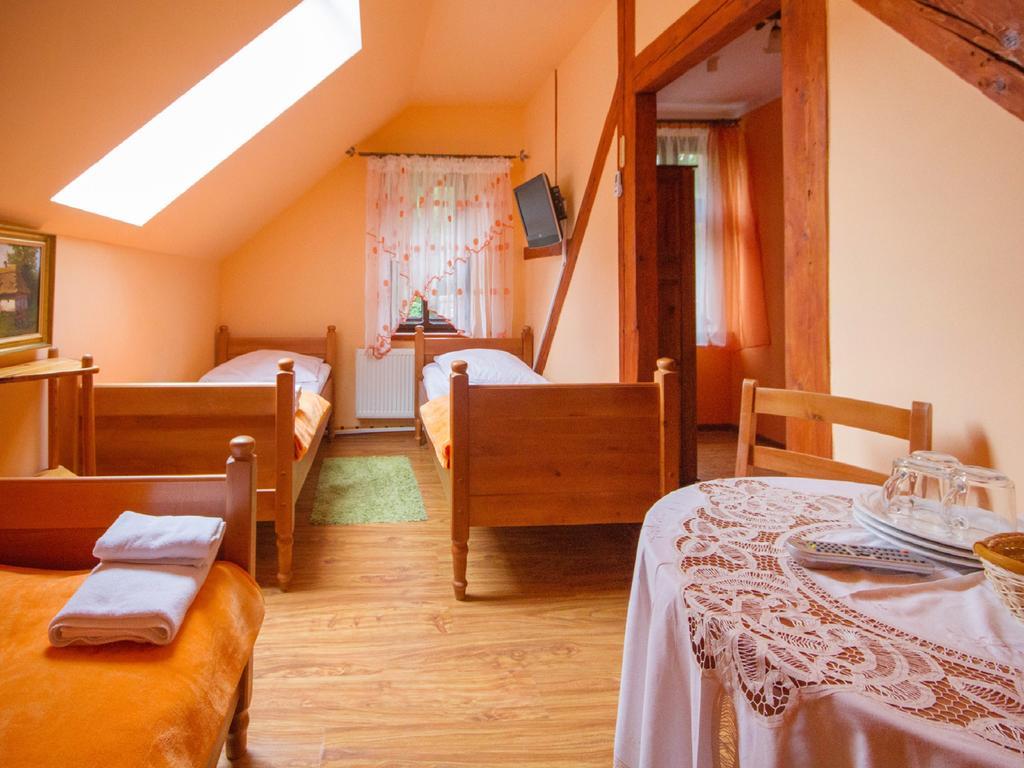 Willa Jagniatkow Bed & Breakfast Екстериор снимка