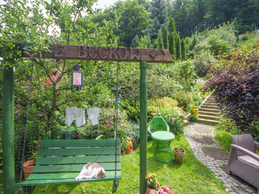 Willa Jagniatkow Bed & Breakfast Екстериор снимка