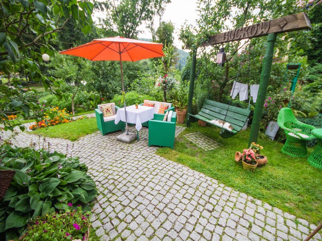 Willa Jagniatkow Bed & Breakfast Екстериор снимка