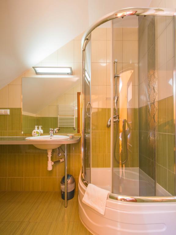 Willa Jagniatkow Bed & Breakfast Екстериор снимка