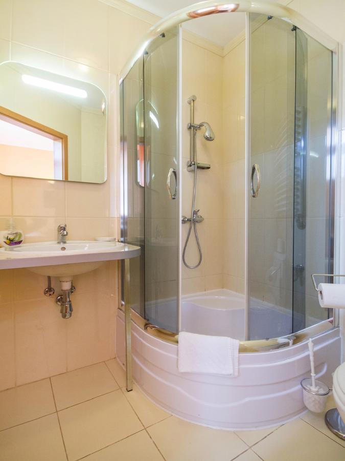 Willa Jagniatkow Bed & Breakfast Екстериор снимка