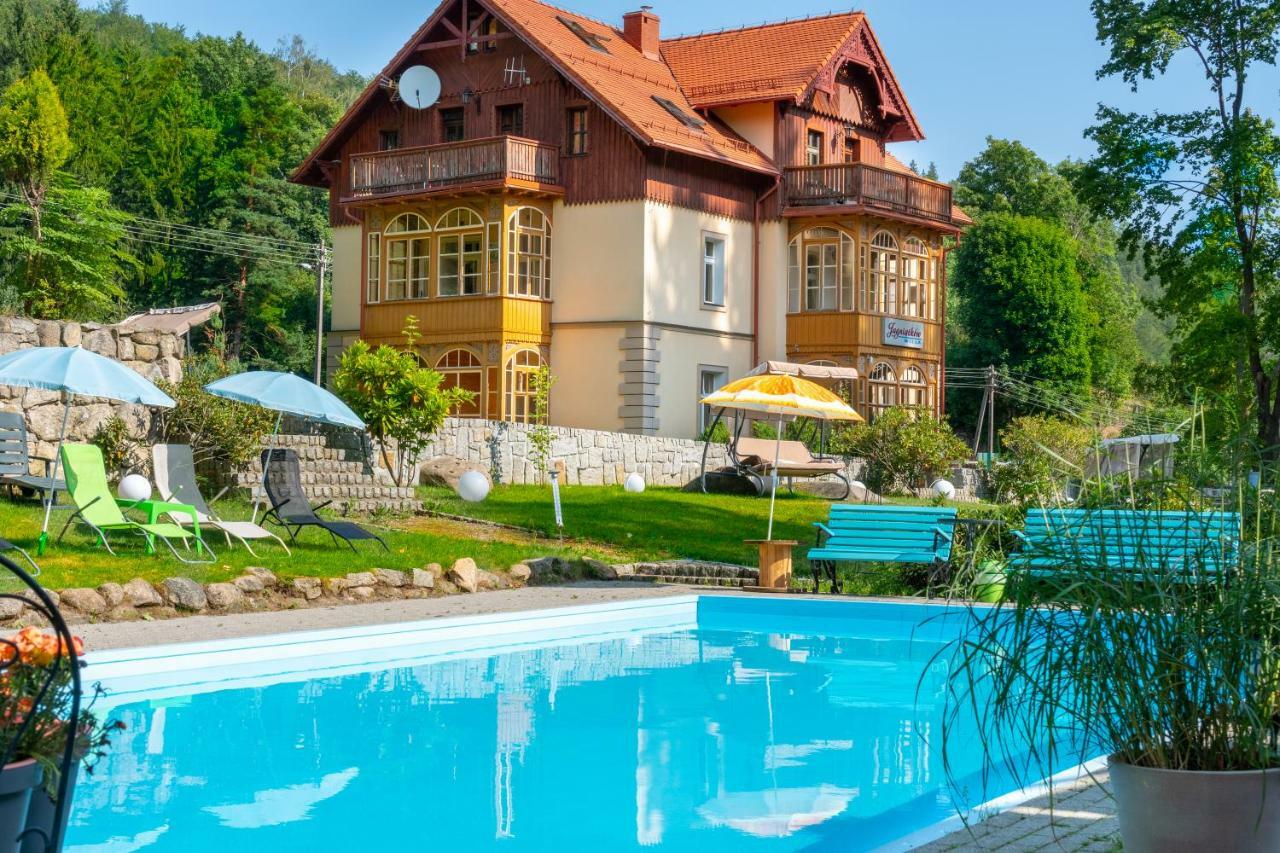 Willa Jagniatkow Bed & Breakfast Екстериор снимка